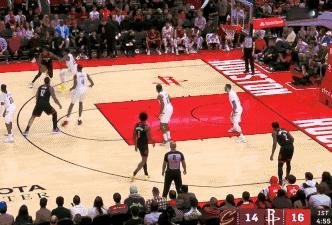 火箭26-16打停骑士原因唯一，杜兰特！北京时间12月28日，火箭与骑士的比赛