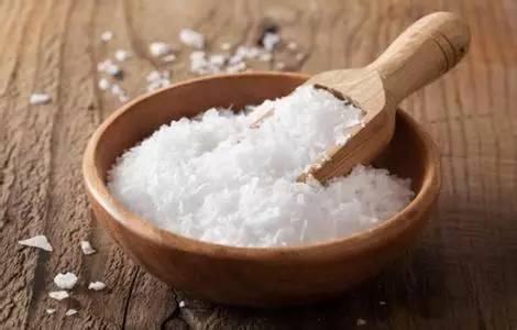 宝宝辅食黑名单, 这六类食物需谨记, 尤其最后一种家长们都会犯错!