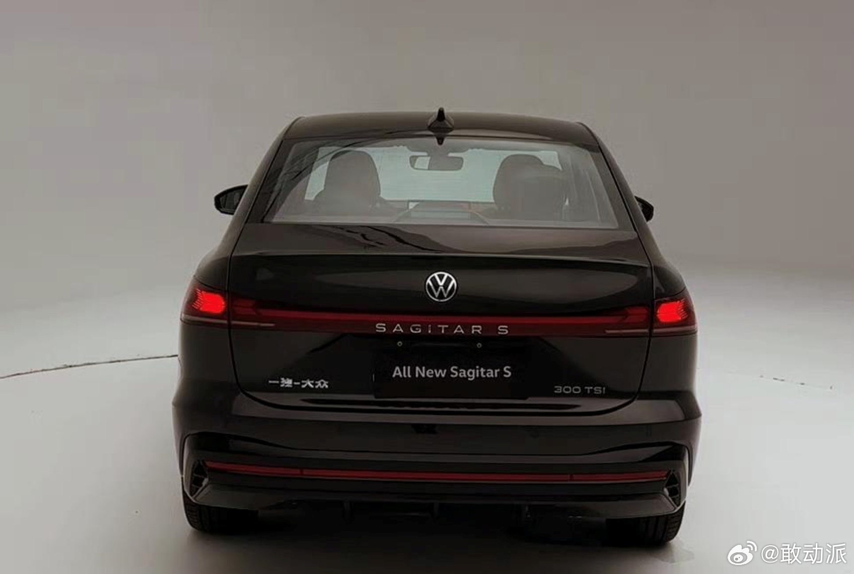 3月31日，一汽-大众速腾S正式上市，指导价7.98万-10万元左右，精准填补