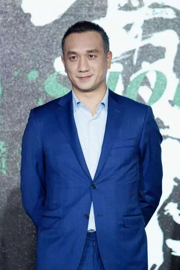 主持人问黄觉:“《藏海传》的剧组得什么奖？”黄觉说:“我是智商最低奖。”主持人好