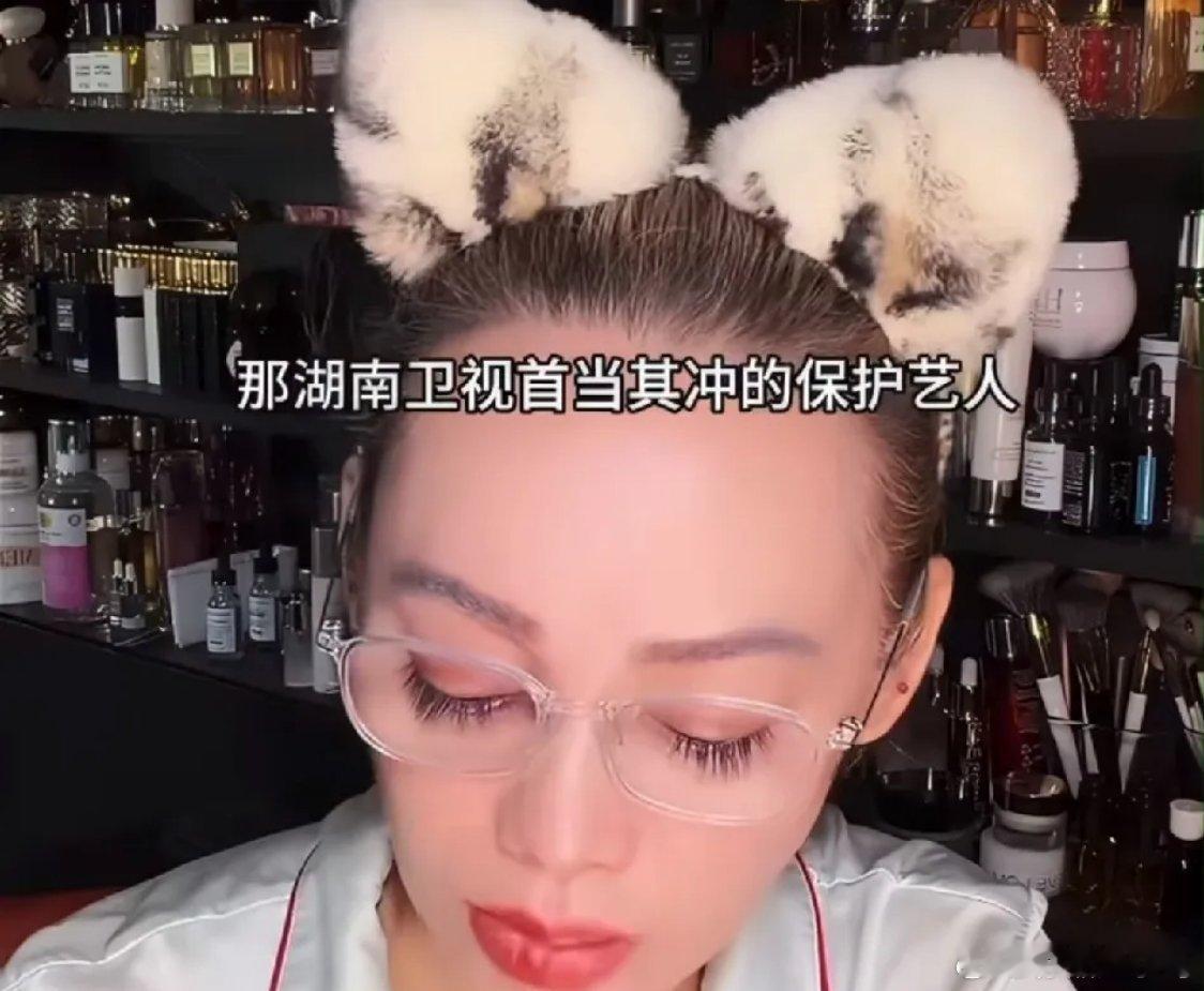 宁静直播爆料娱乐圈，信息量很大，她直言芒果台手里，有一堆艺人的致命八卦，全是能让