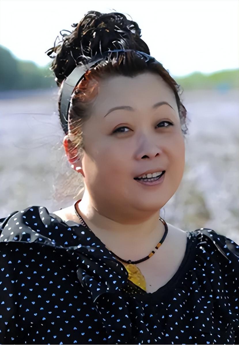 2017年，张海燕决定和小28岁的男友结婚，朋友替她着急：“燕儿，他不会是惦记你