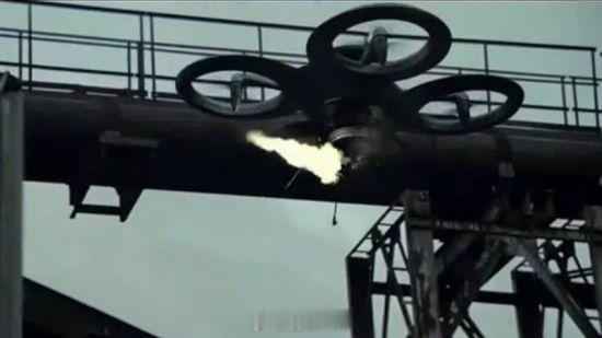 精彩，陆军又上新玩具了！《幽灵行动阿尔法》这部电影上映于2012年，当时刚上大学