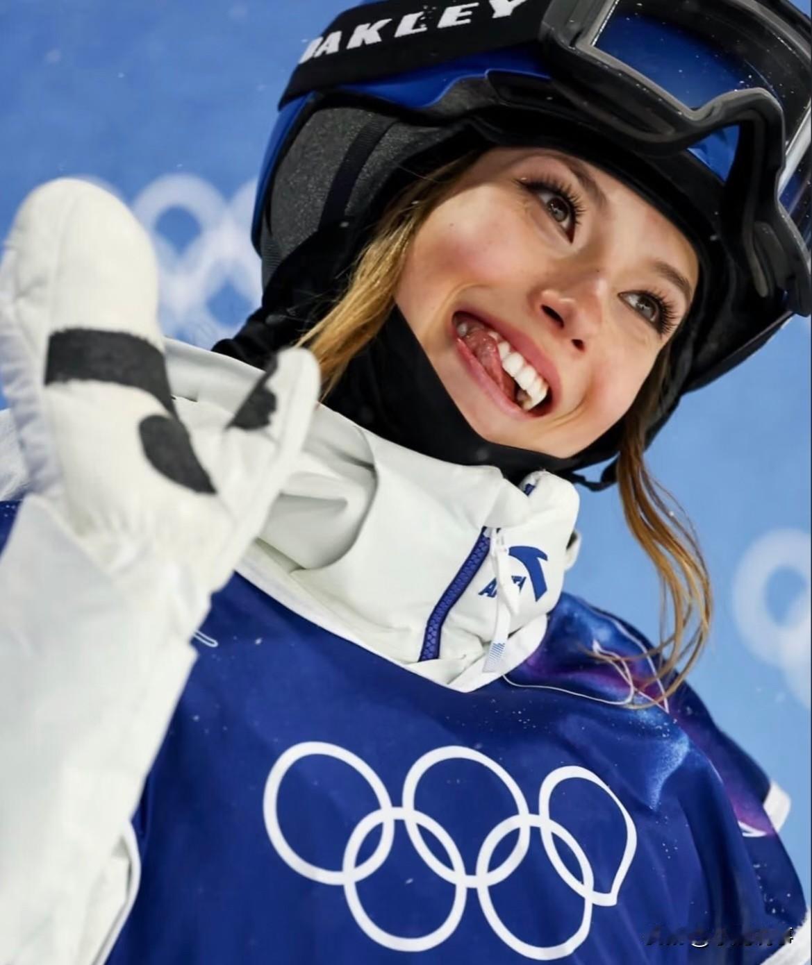 很多人都觉得谷爱凌在斯坦福顺风顺水，其实她的日子比谁都难。走在街上被人无端攻击