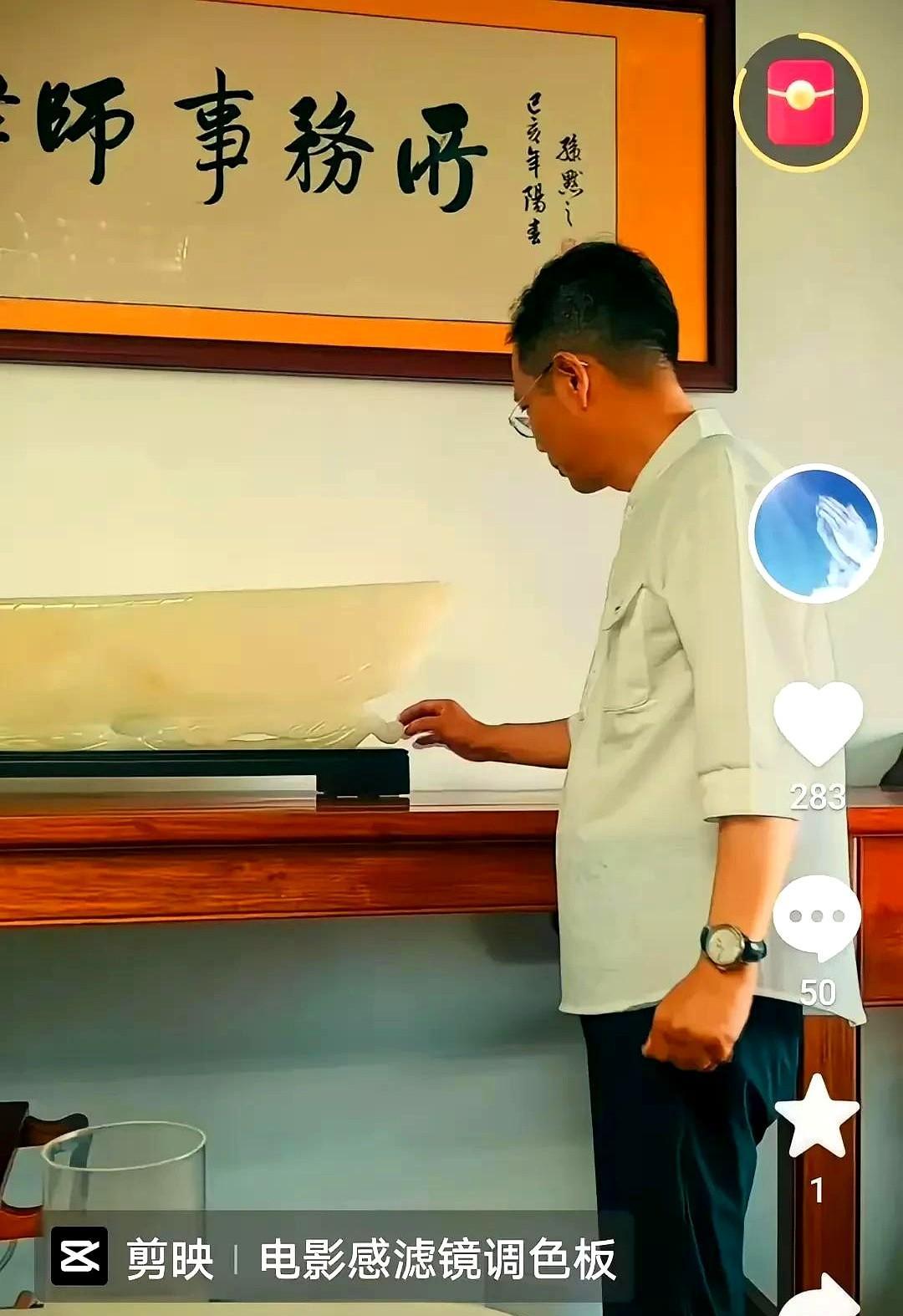 李胜律师这下糟了！不是他又出了什么事，而是这行当真是不好干啊！你看现在律师