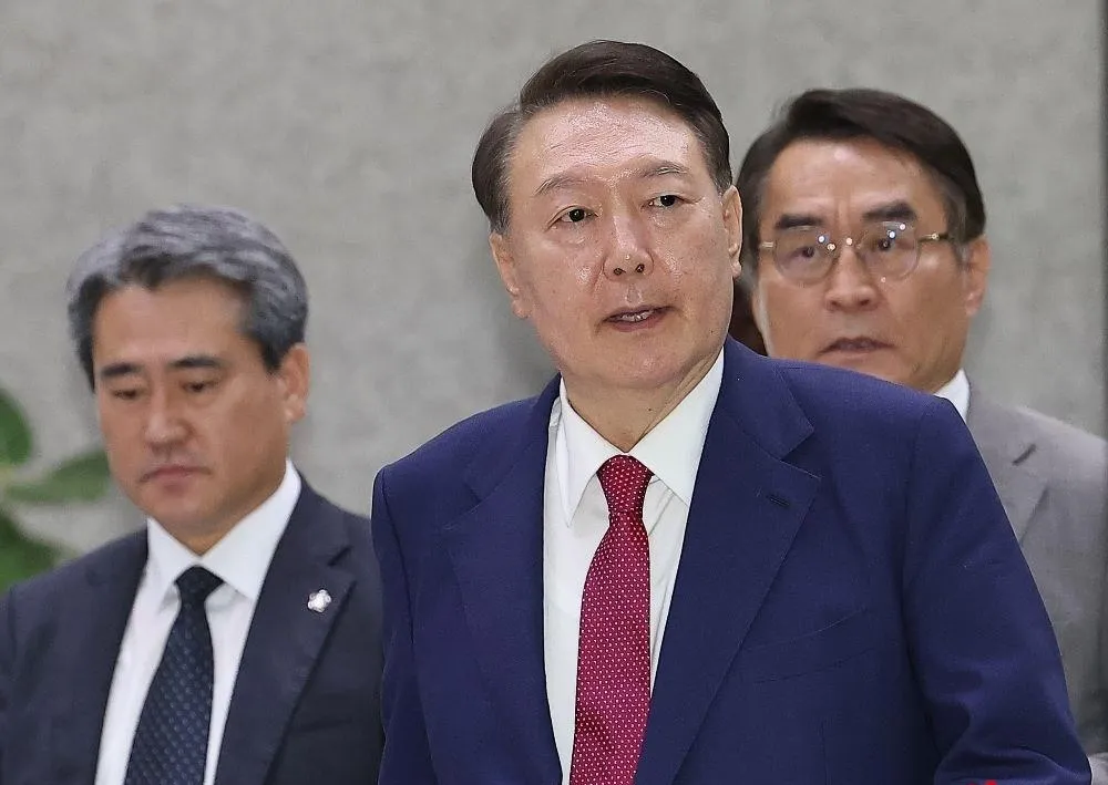 尹锡悦的天塌了！7月9日，首尔中央法院对前总统尹锡悦进行了“逮捕必要性审查”后