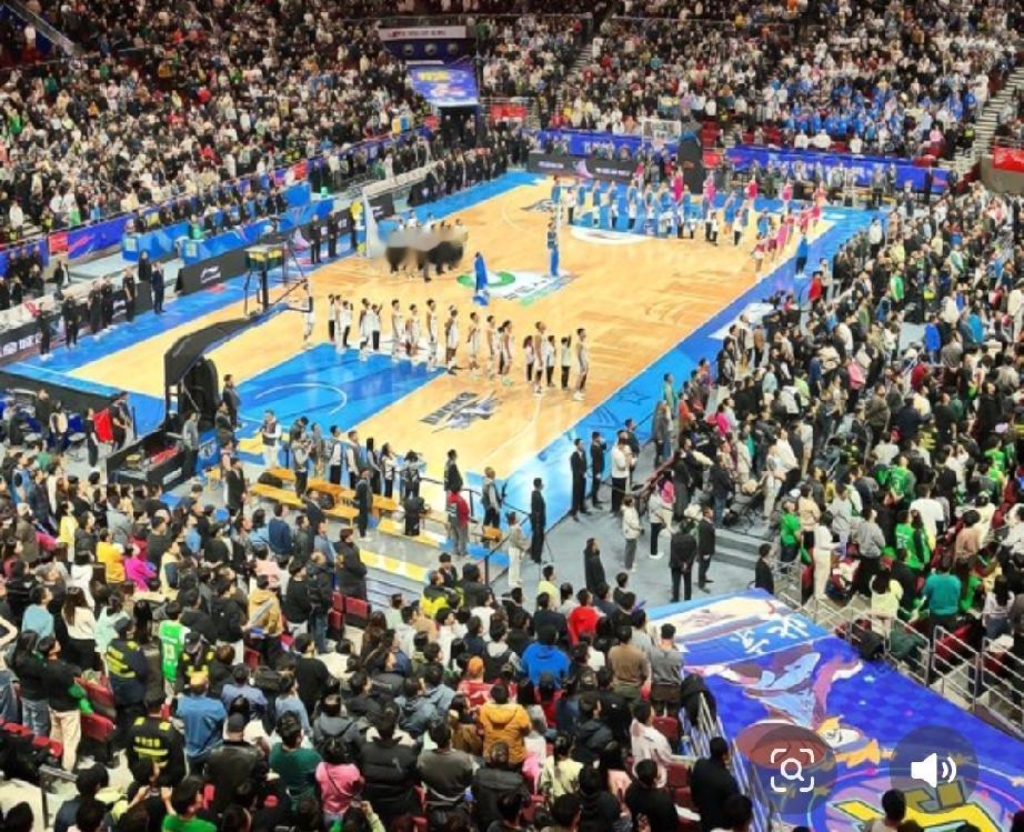 辽宁男篮客战北京队双方主力阵容对比🉐出如下结论说的是202