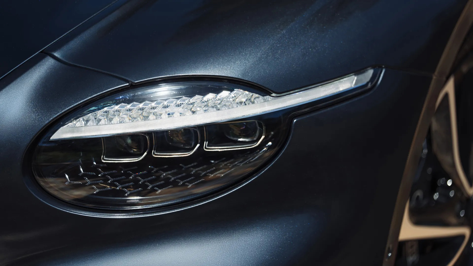 从没试过宾利，其实也是运动世家，26年争取加入节目里宾利新款欧陆GTS发布