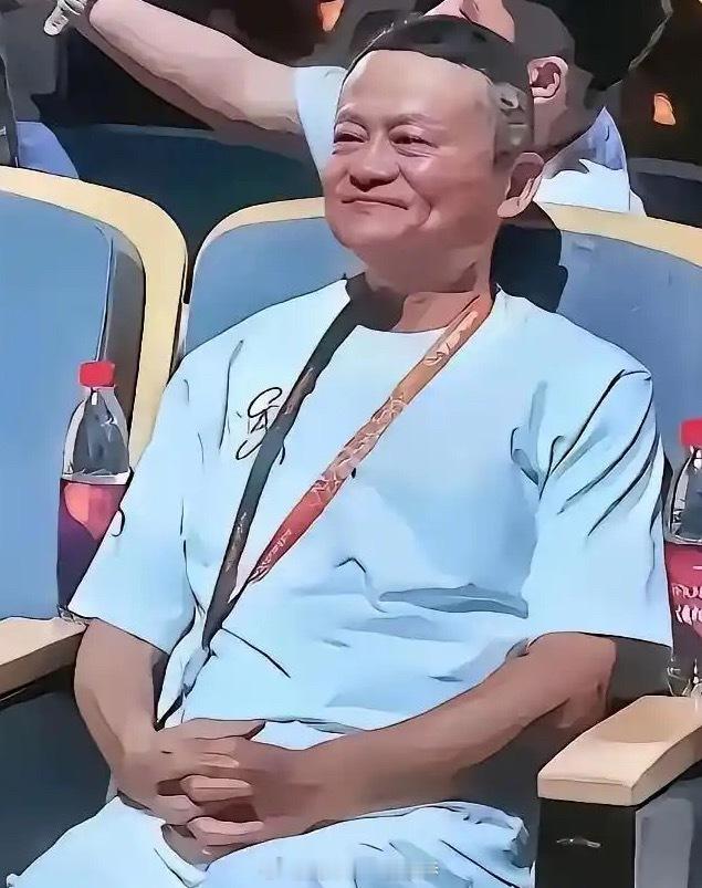 一把年纪的马云，红光满面，精神饱满，越老越慈眉善目了。