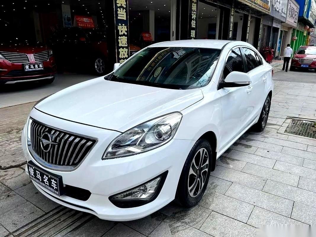 一天之内，四分之一的股东换了人。你品，你细品。这不是交易，这是大逃亡。前十天