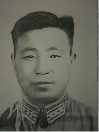 1952年，志愿军40军119师357团，换防回国时，对面英军黑卫士兵团，竟公然