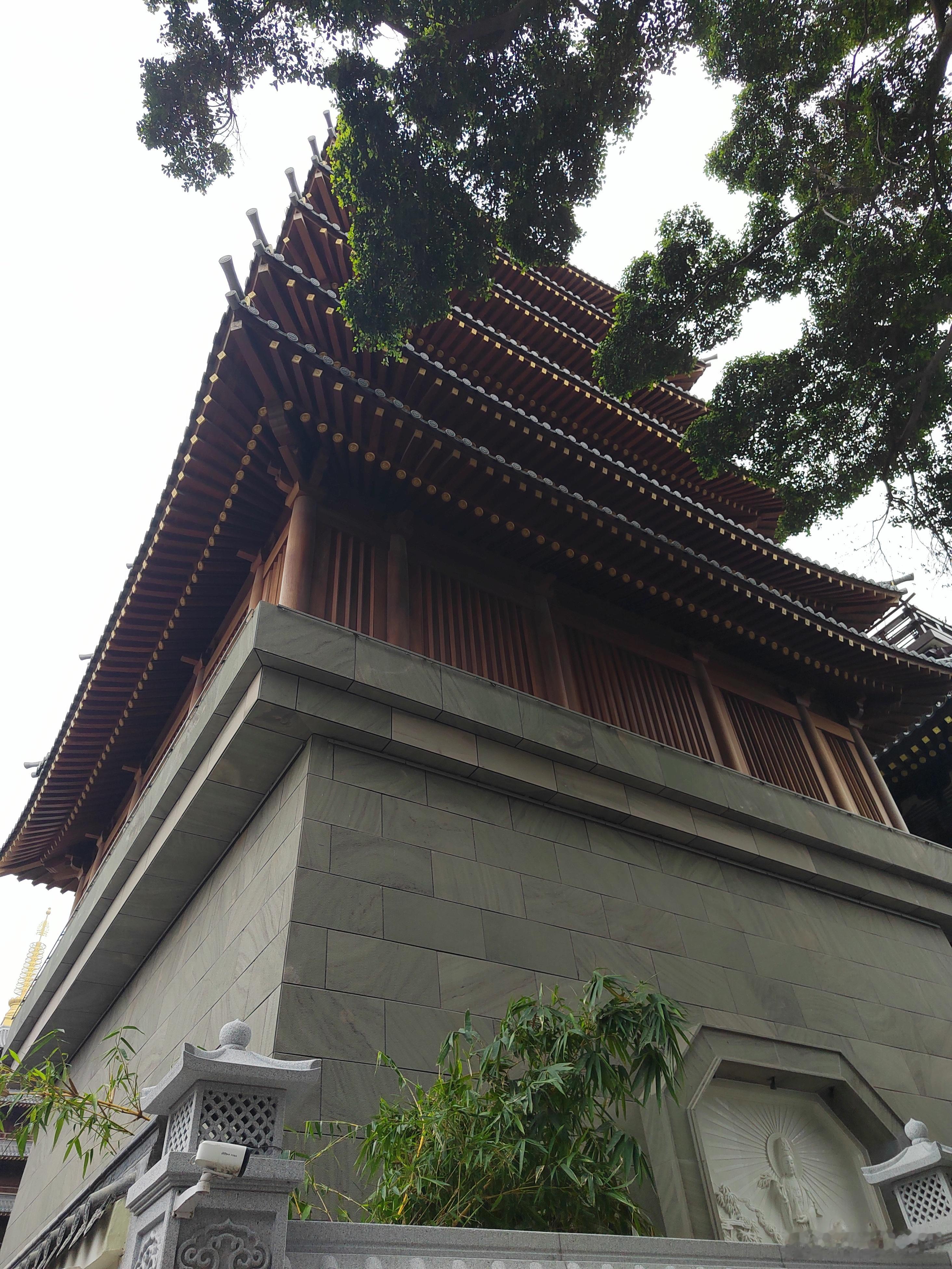 刘知远建立大汉，可把耶律德光郁闷死了！耶律德光攻进汴梁，建立辽时，刘知远还派人到