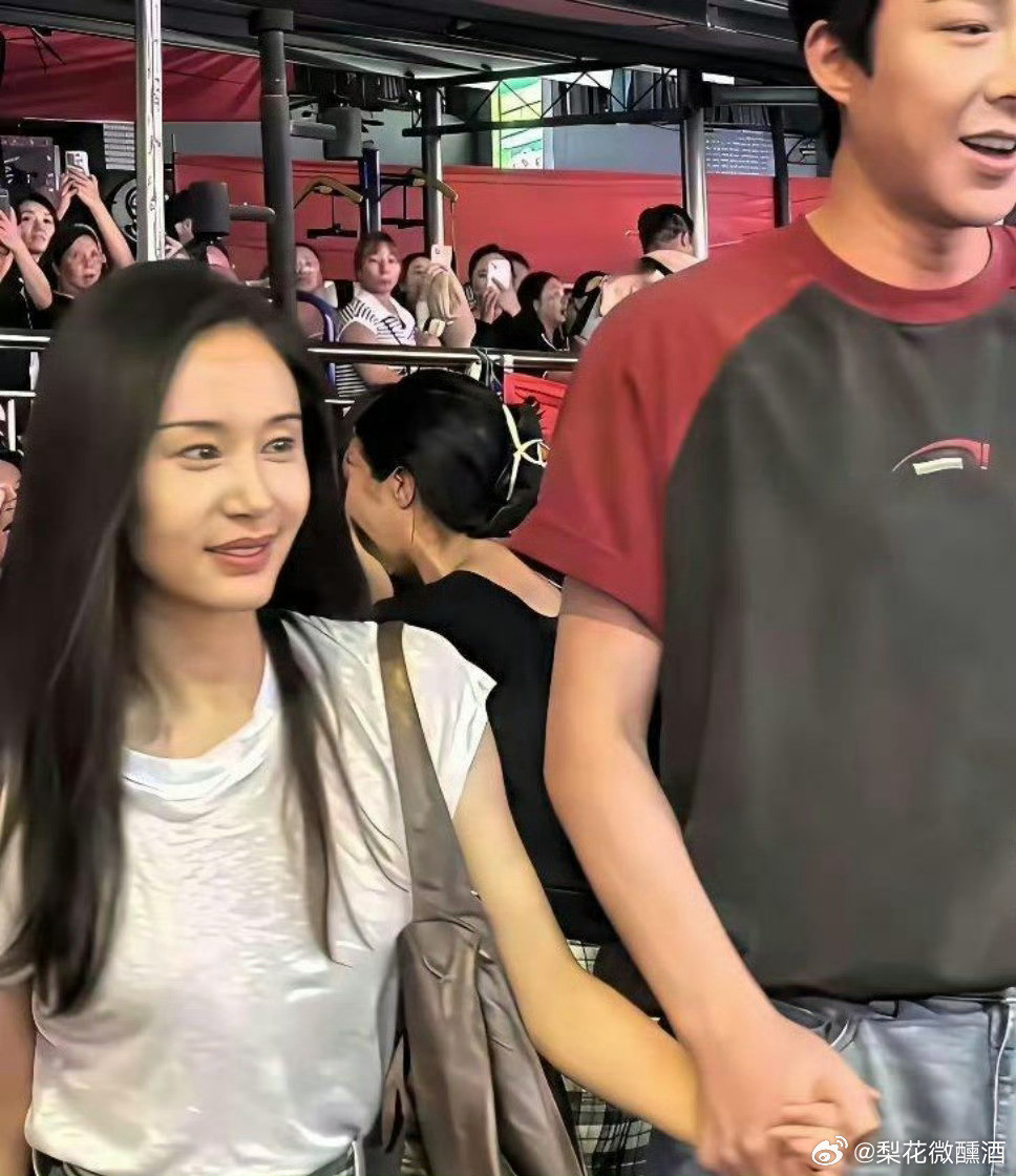 线下比电视上漂亮一万倍