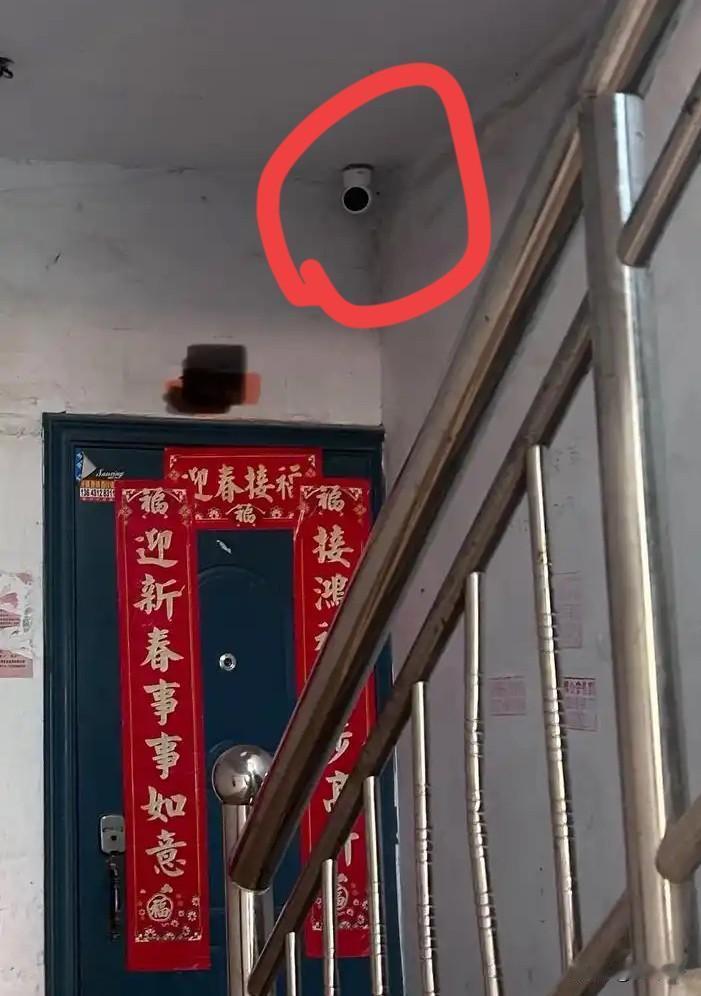 一直有件事我特别想吐槽，也相信很多小区住户都深有体会：为什么现在越来越多人，