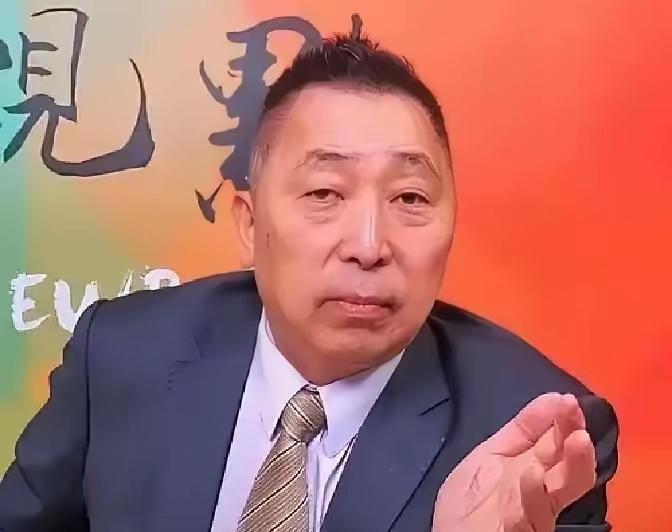 6月19日岛内媒体人唐湘龙直言：这次台湾海巡署抓了大陆的6名渔民，扣了大陆的渔船
