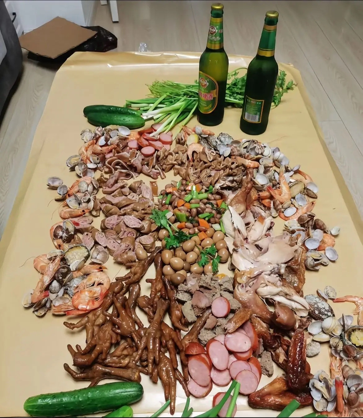 左右两份拼菜都是100元，是你你会选哪份？