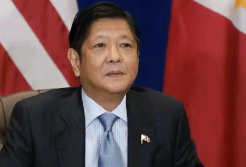 中国在菲律宾遭台风重创时伸出援手，这份人道主义援助看着是帮邻居渡难关，实则给中国