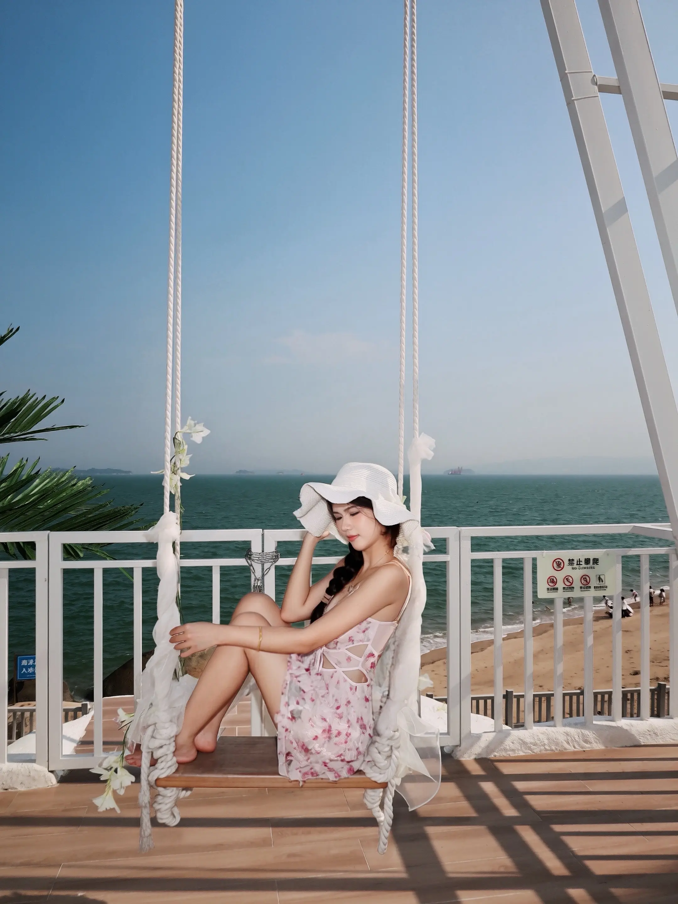 享受夏日与海风