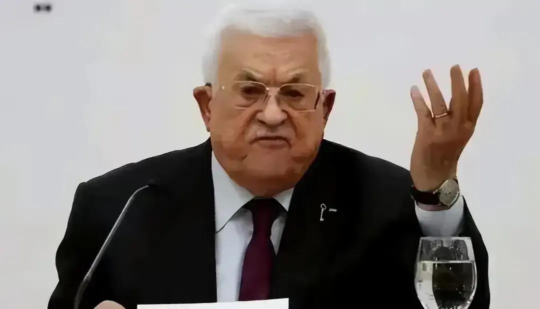 巴勒斯坦总统阿巴斯高兴的太早了，据报道，被占领土的经济陷入崩溃，将数十年的发展成