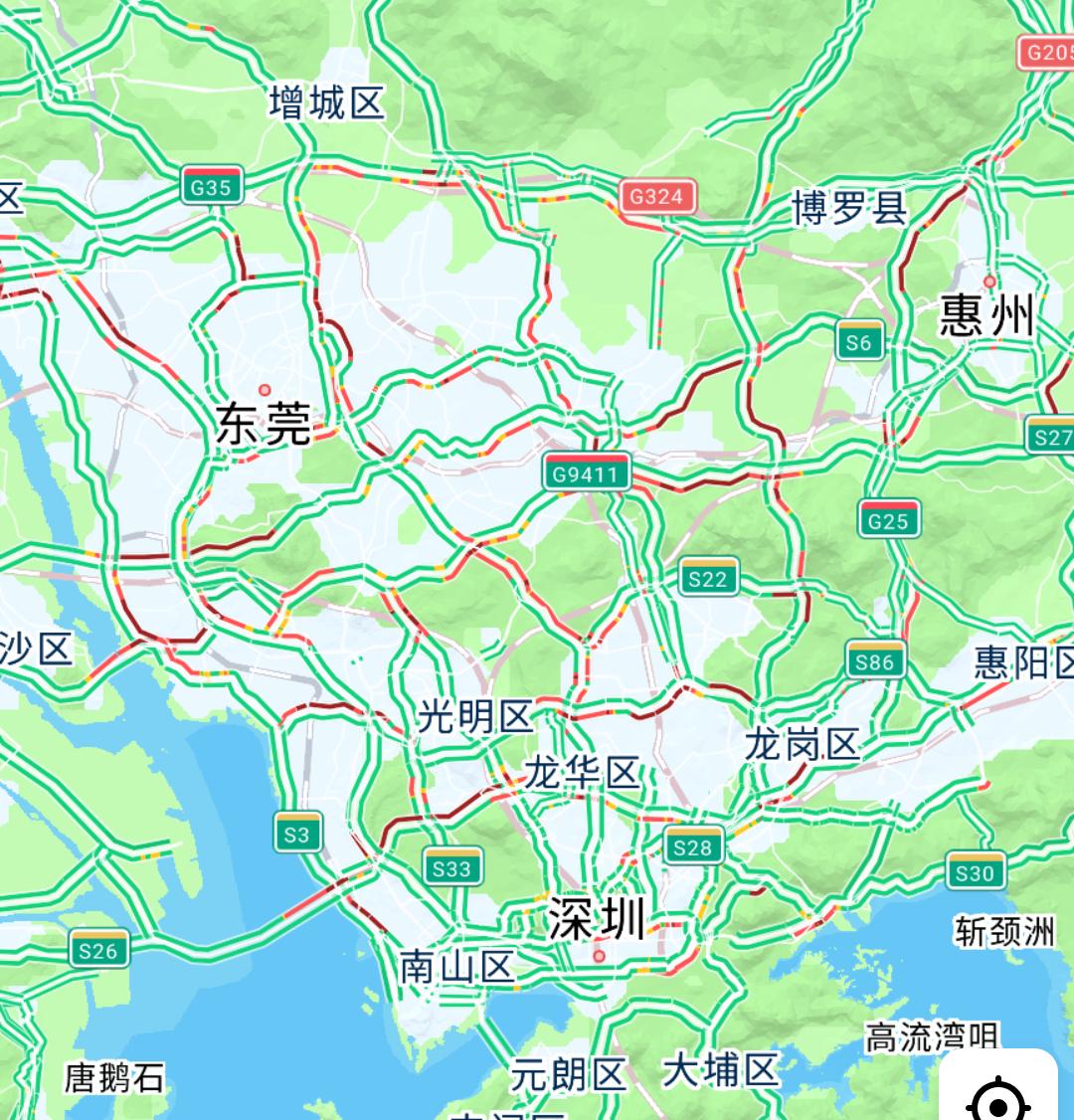 太可怕了！现在是9月30日晚九点二十二分，看看东莞和深圳周围的高速公路，全是红色