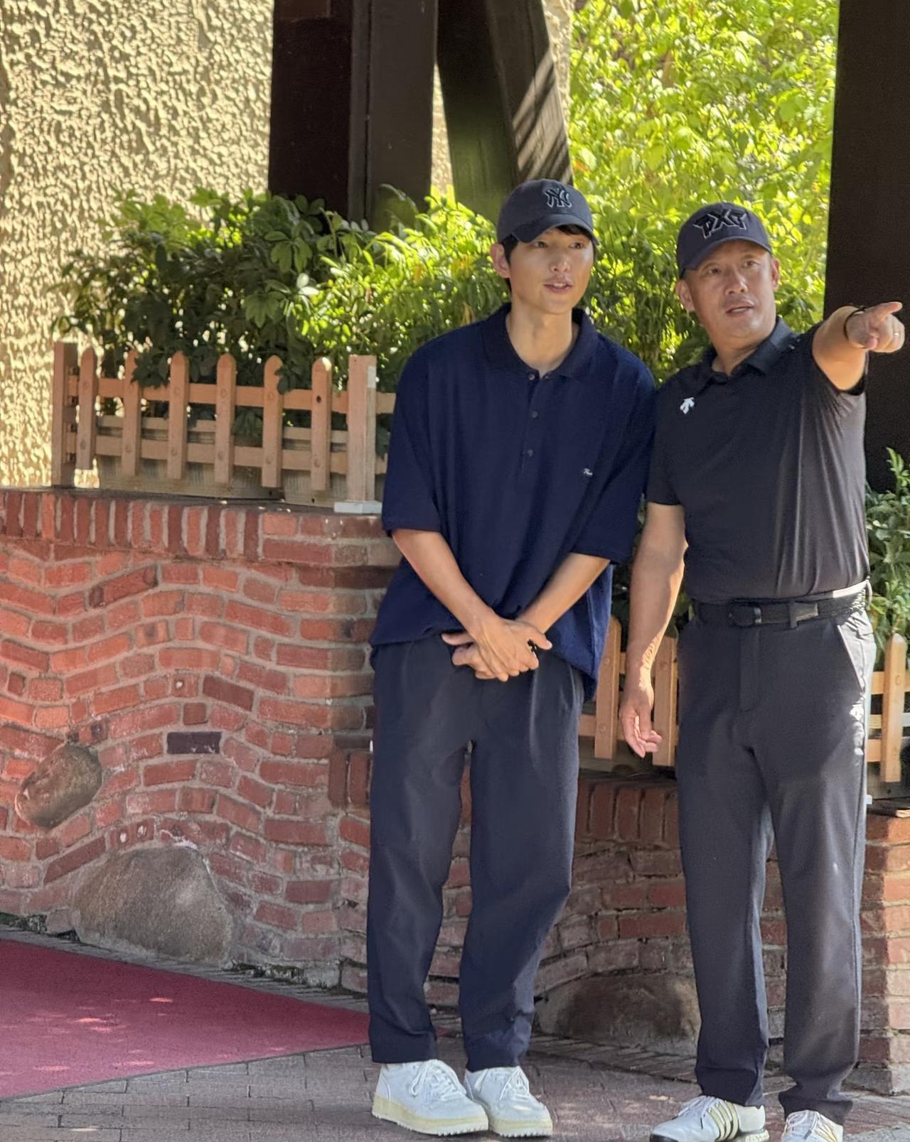 娱乐圈最帅的男人，没有之一。
