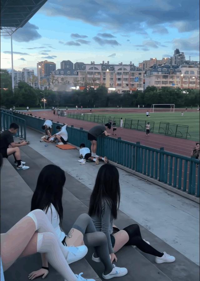 这个社会有些病态啊，这都是什么爱好！