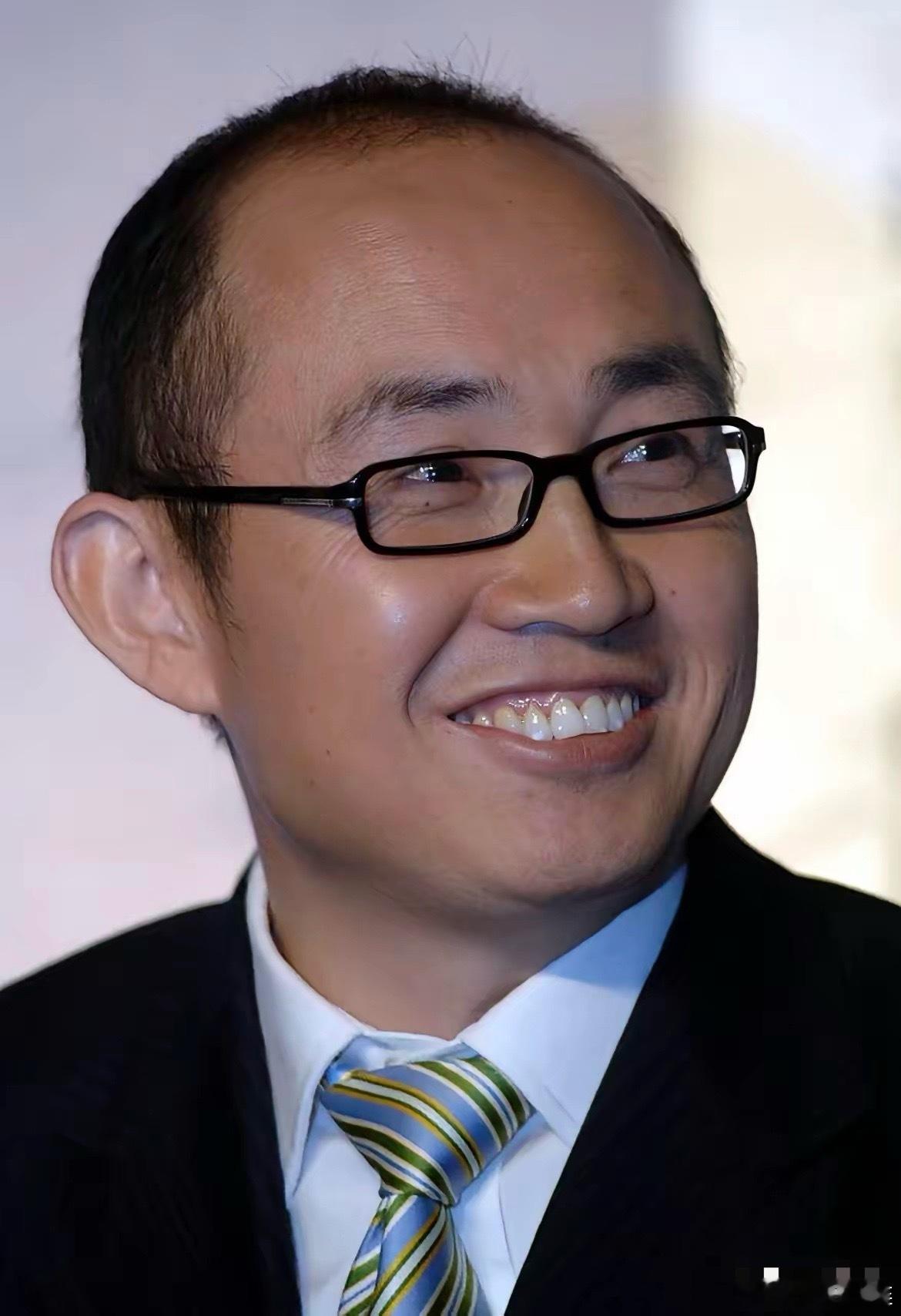 吃瓜盟主有一件事说的太对了，就是那些出国移民国外的富豪，他们的华人后代，三代之内