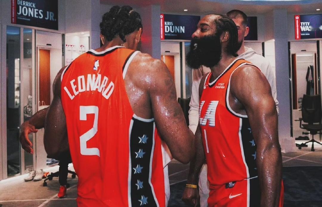 这波弗兰克其实在大气层，几年后再看可能是神操作这波哈登换加兰可能是重建的神操