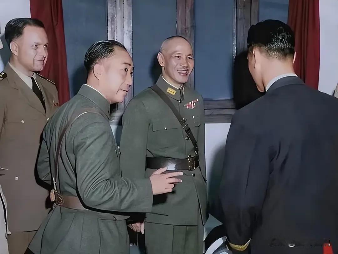 戴笠死后，老蒋亲自下令财政部会同调查局清查戴笠遗产，结果第一天清查，就让在场人员