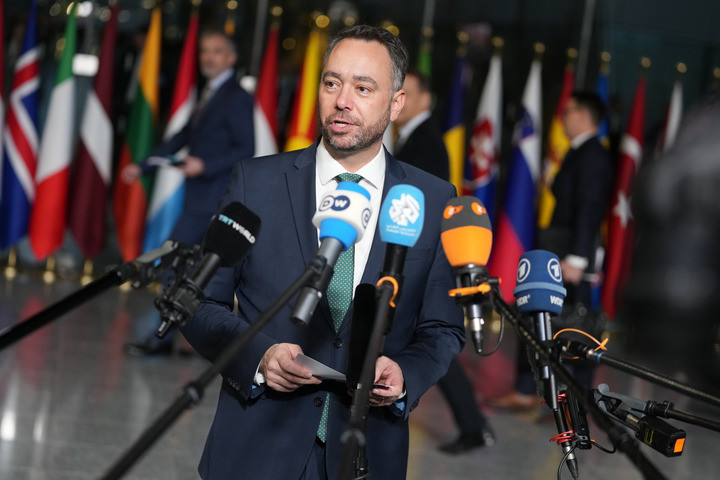 【#欧盟盯上被冻结俄资产#比利时：借钱援乌更合适】#比利时反对用被冻结俄资产援