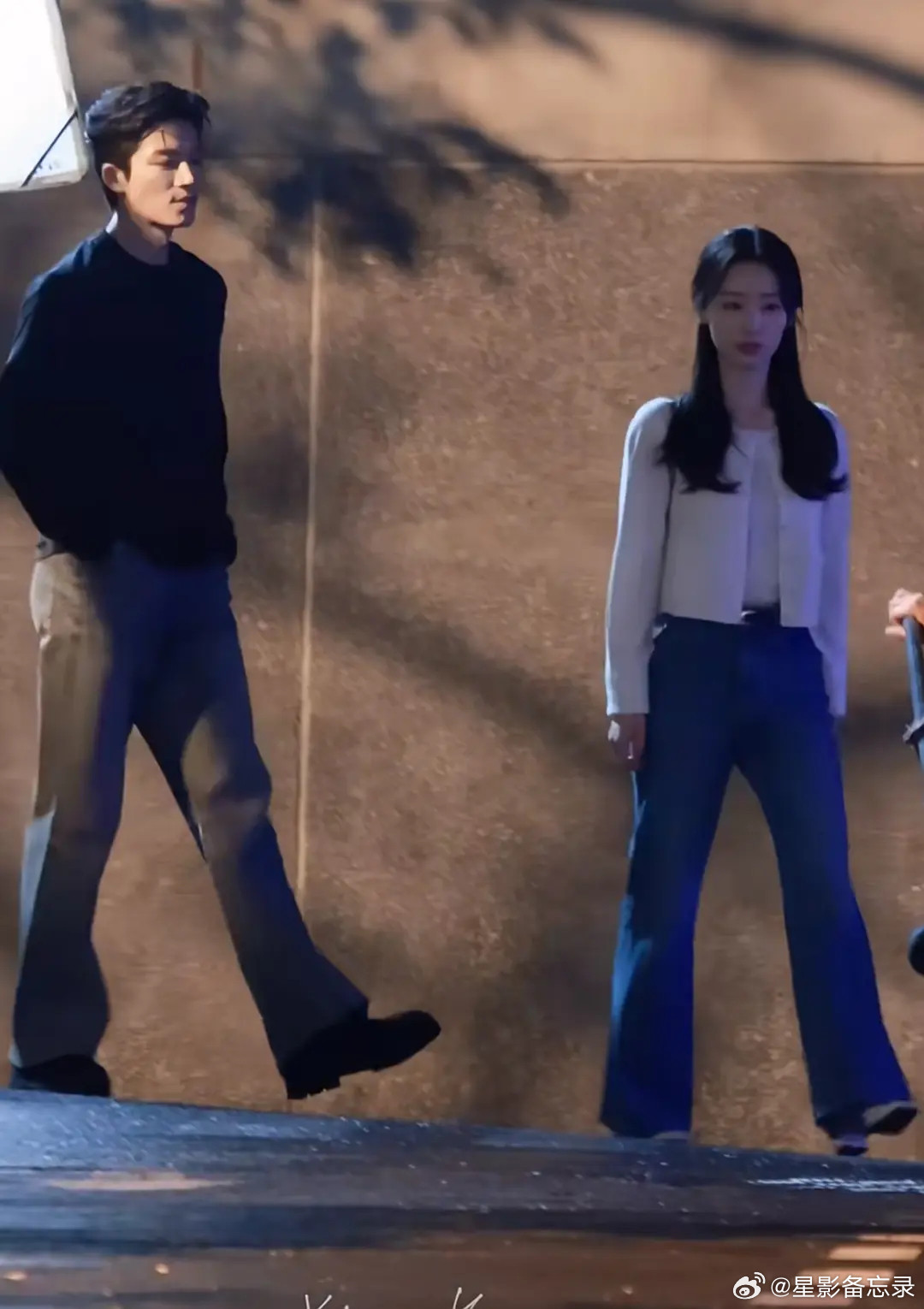 告黑吻戏来了，能做现偶的神吗