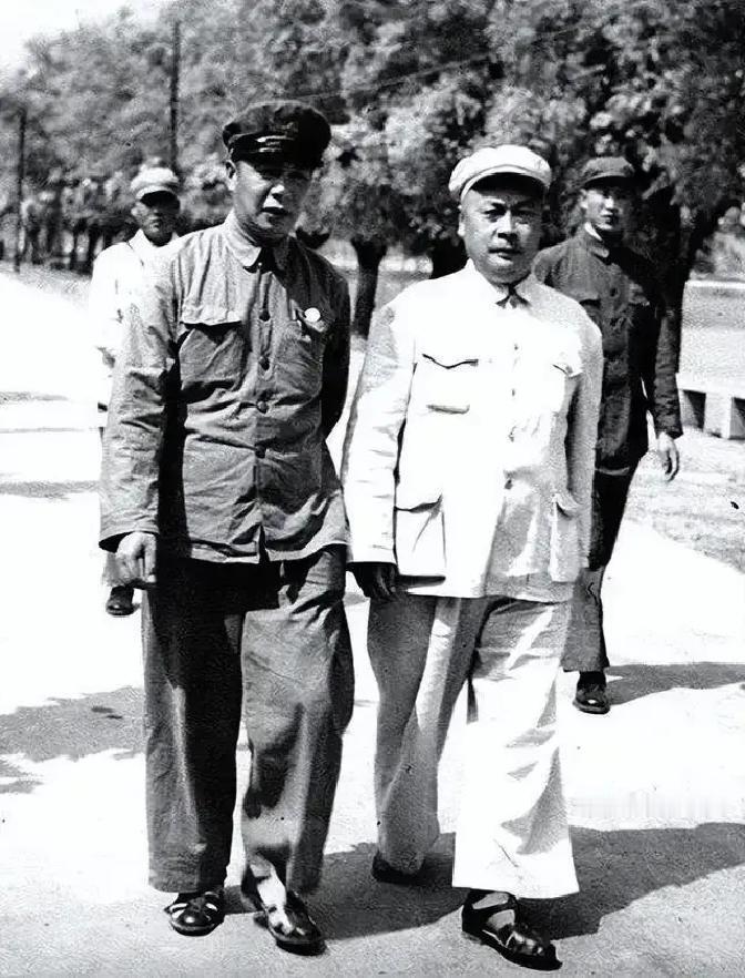 在解放战争中，出现了一个非常奇特的事情，至今让人费解，身为华东野战军司令员兼政治