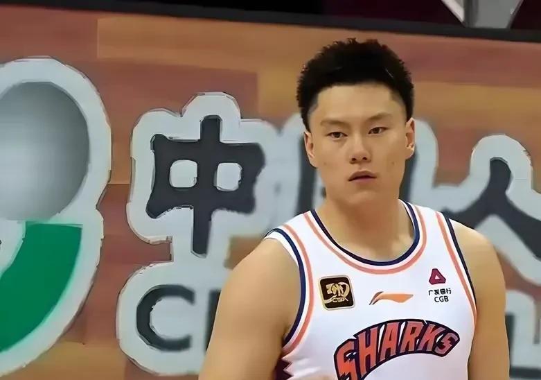 五名留洋球员加盟上海队！现在怎么样了？还记得上海队几年前利用国企财大气粗的优势