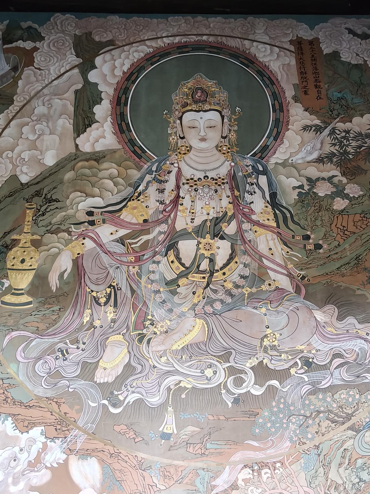 欣赏华严寺璧画，千年佛国史诗。我这次是一个人进的华严寺，要接自己的思路欣赏。华