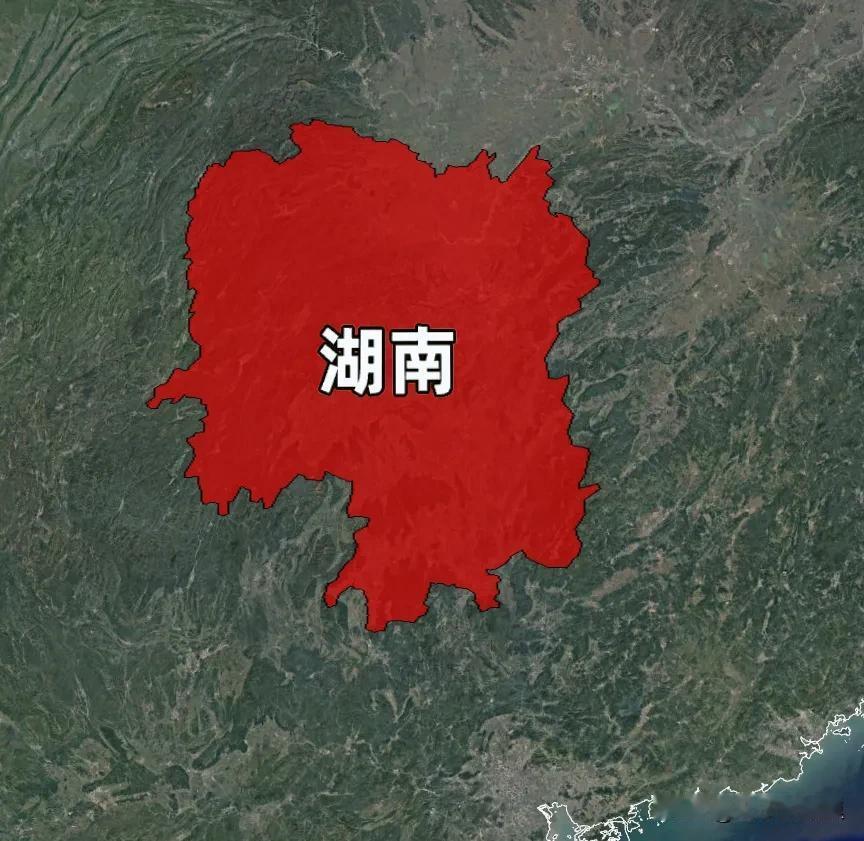 1859年，湖南巡抚衙门一个七品都不到的师爷被判死刑，京城大臣上书保他：国家不可