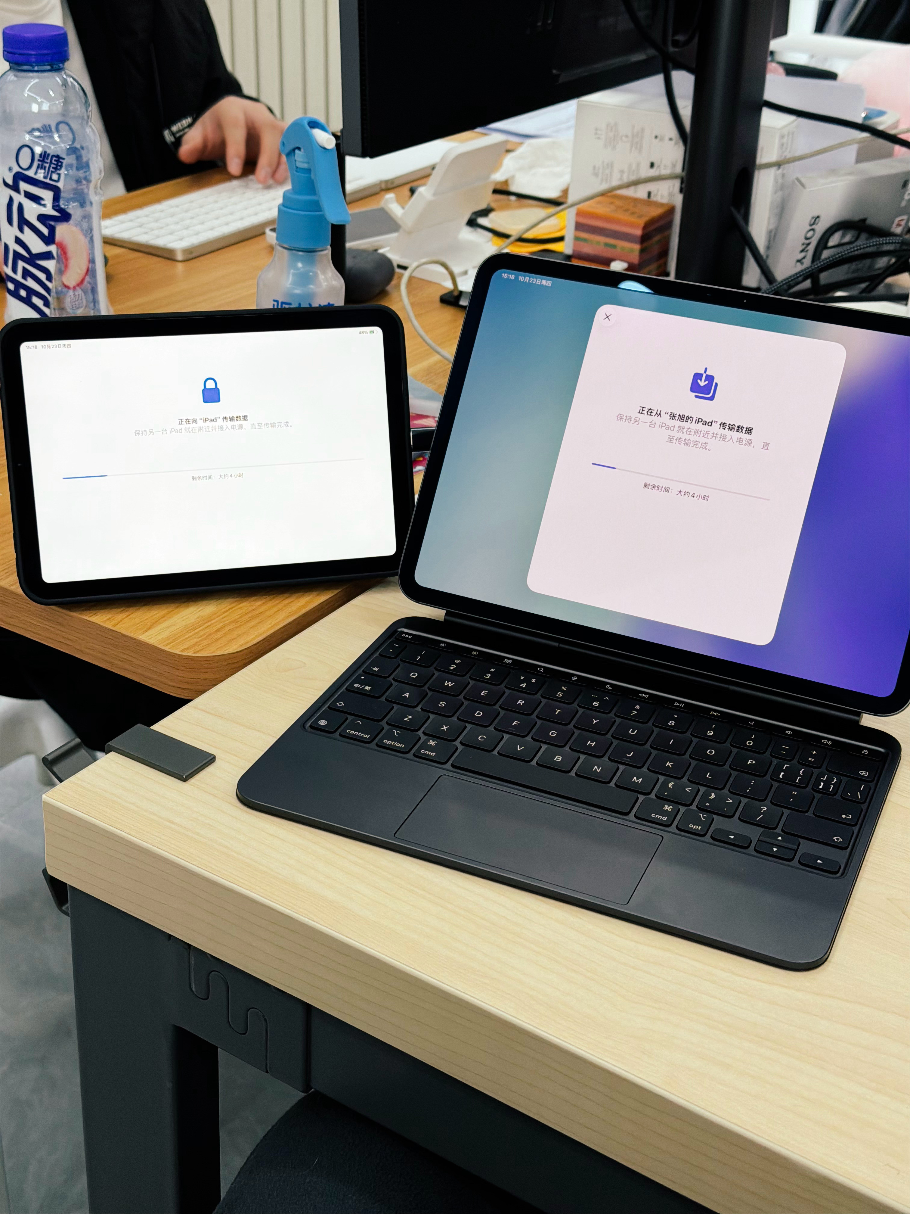 把公司的11英寸iPadProM4夺过来了，1TB+eSIM+