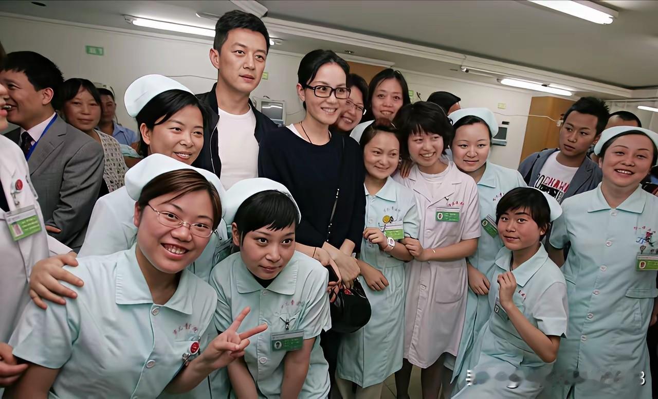 无论李亚鹏的嫣然天使儿童医院是否搬迁，房东无疑是损失最为惨重的一方！这并非道德