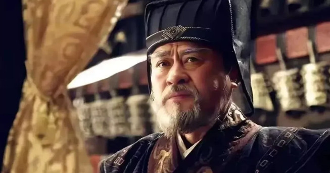 公元前176年，西汉宰相周勃被捕入狱，受尽欺凌和羞辱。后用1000两黄金贿赂狱卒