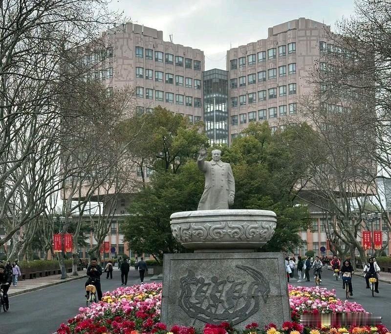 全中国最懂德国、最戳德国人的大学，绝对是同济大学！国内名校千千万，但要说唯