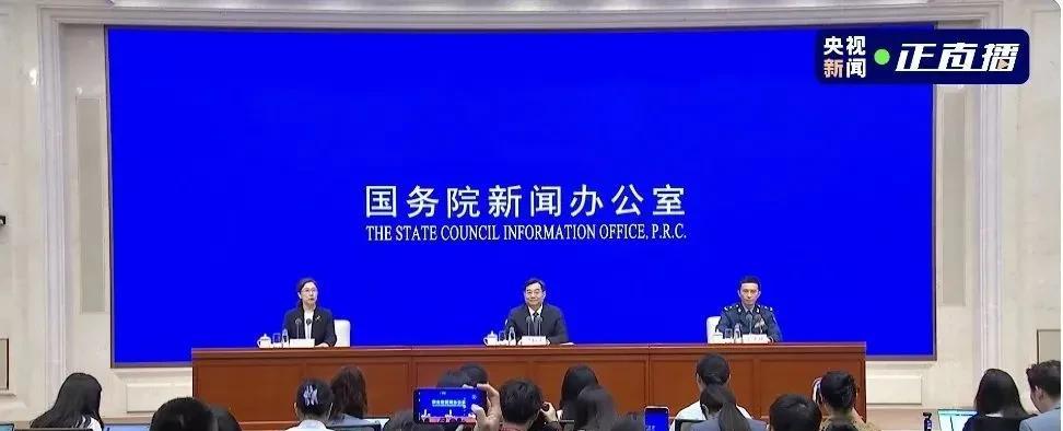 今天晚上，有6种人睡不着觉了：第一种人是：全体中国人民今天晚上睡不着觉：因