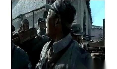 下周的剧本，已经有人写好了。主角，就是那批被按在地上摩擦了好几个月的权重股。配