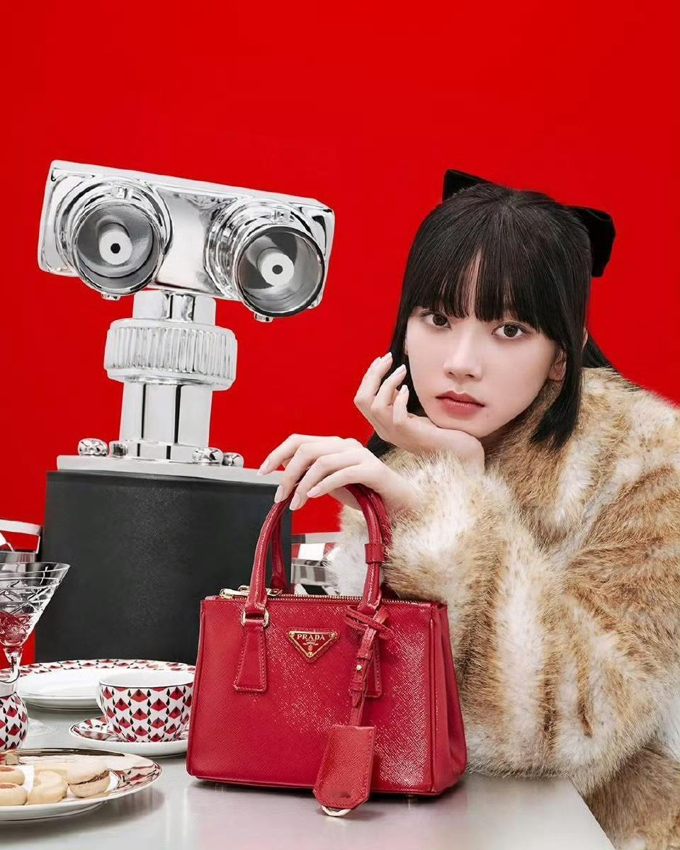 柳智敏（Karina）手握Prada&ChanelBeauty两支全球广告