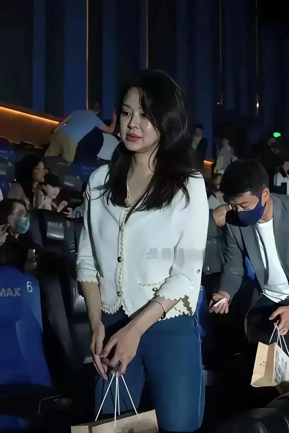 我滴个天呐！万万没想到！曾经那么好看的女神，如今怎么变成这个样子了！关悦是集演员
