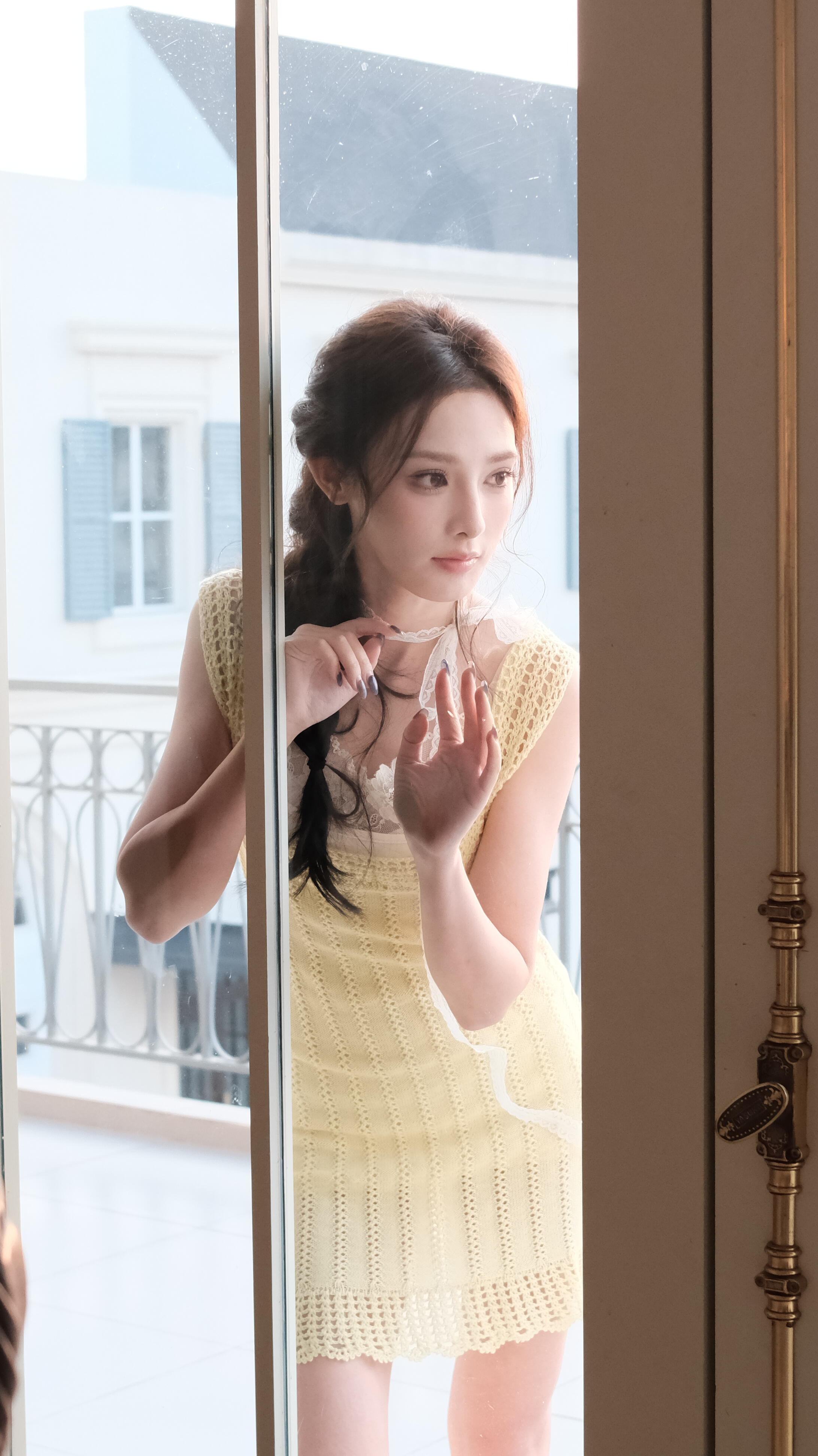 这简直就是我们收藏癖和修图党的终极梦想！彭小苒工作室网盘里每张都是可直出的高清神