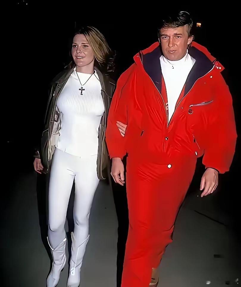 上个世纪九十年代年轻时的特朗普，还算英俊且成功商人！余丰慧