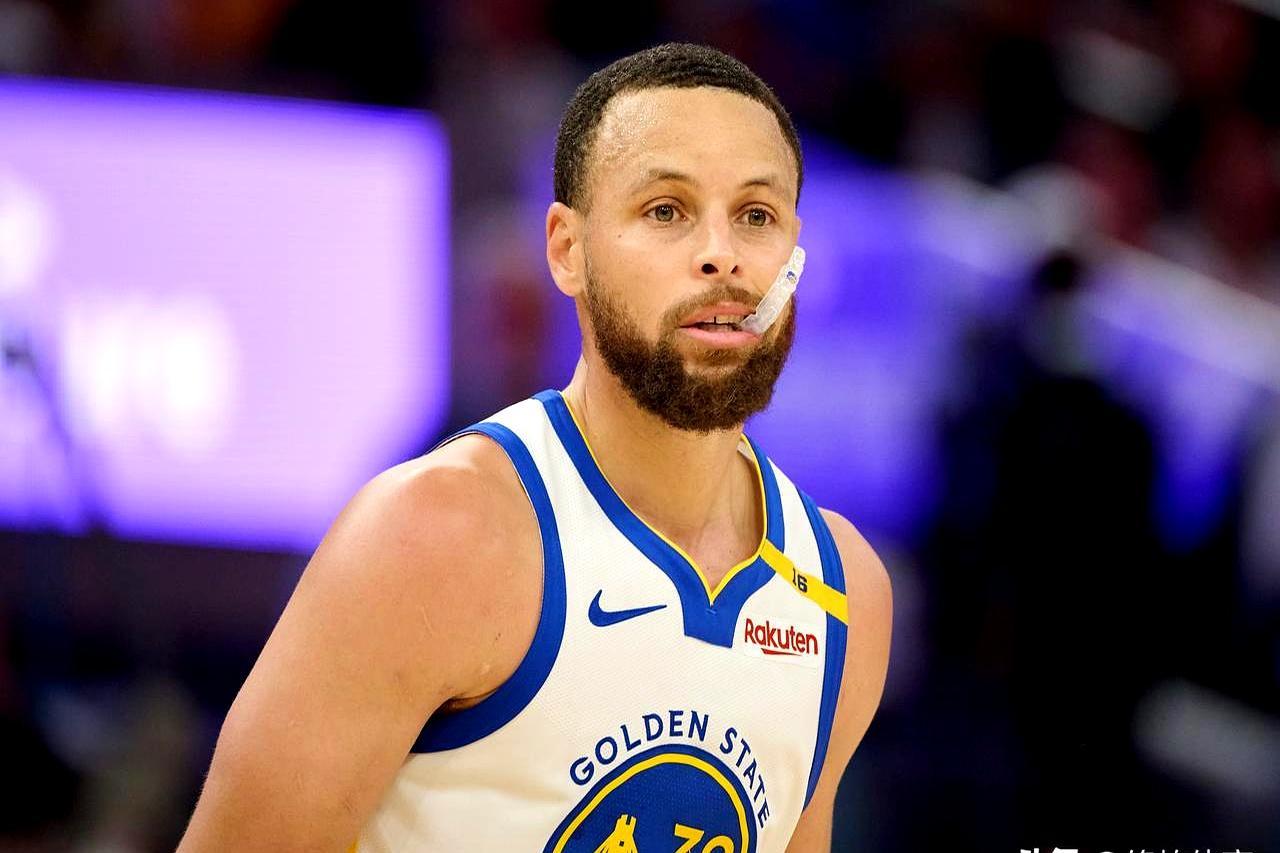 少打4场，只领先4个球！NBA最新的三分榜数据，看得人后背发凉。库里164