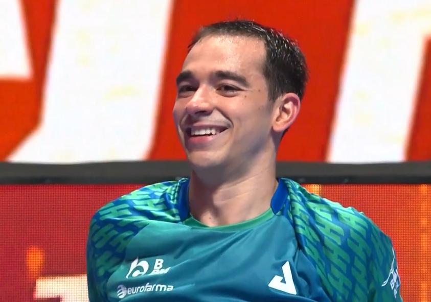 大事不妙，雨果连续两轮走钢丝晋级。别忘记，巴西选手雨果是上届乒乓球澳门世界杯男