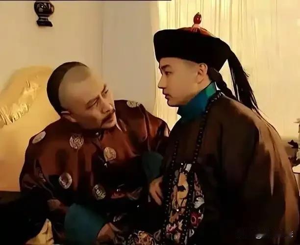1778年，弘昼临终前，乾隆问他有何心愿未了。此时的弘昼已说不出话，但还是强撑一