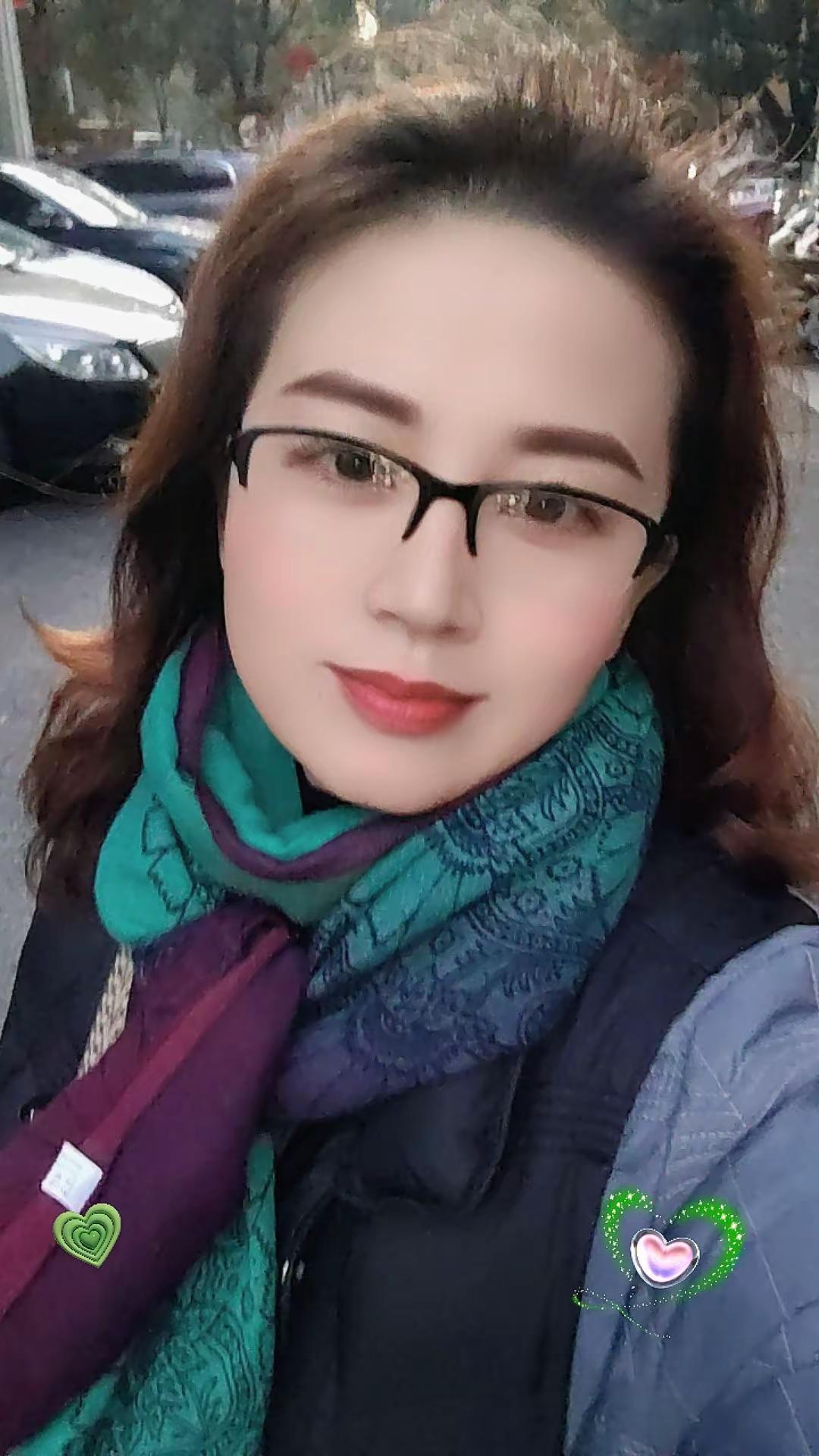 高跟鞋给不了平底鞋的安稳，人生长长的路慢慢走……