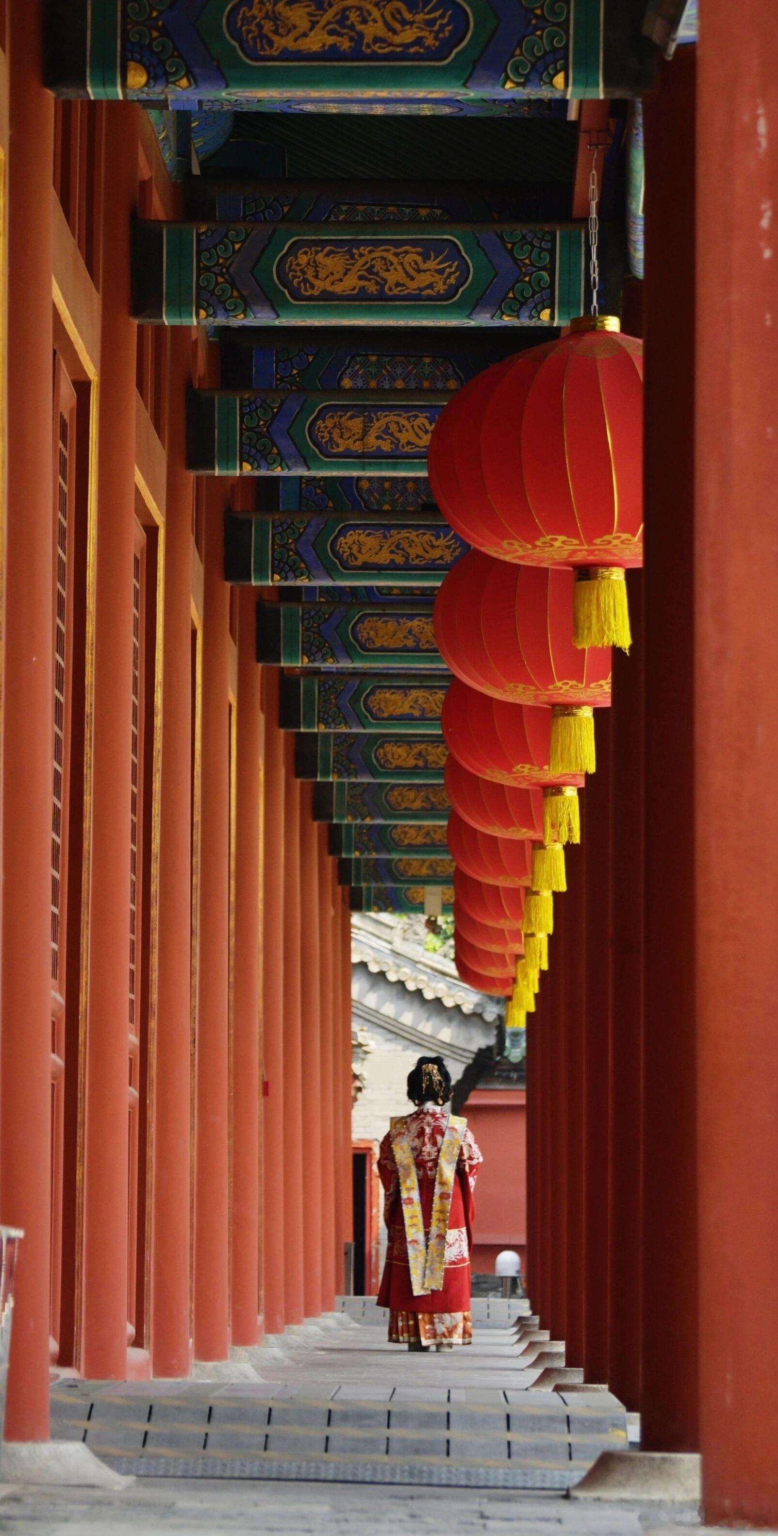 唐朝为什么经常被称为巨唐？按现在的地图看，李白出生在吉尔吉斯斯坦；王勃的老爹在越